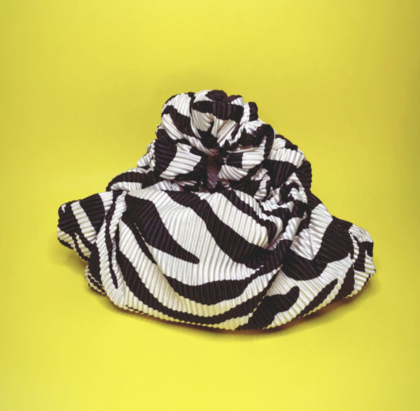mini sac en tissu plissé zèbre par dream hair jaguar shoes